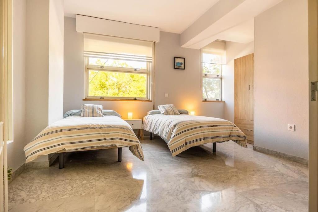 Apartamento Ronda De Triana 45 Sevilla Eksteriør bilde