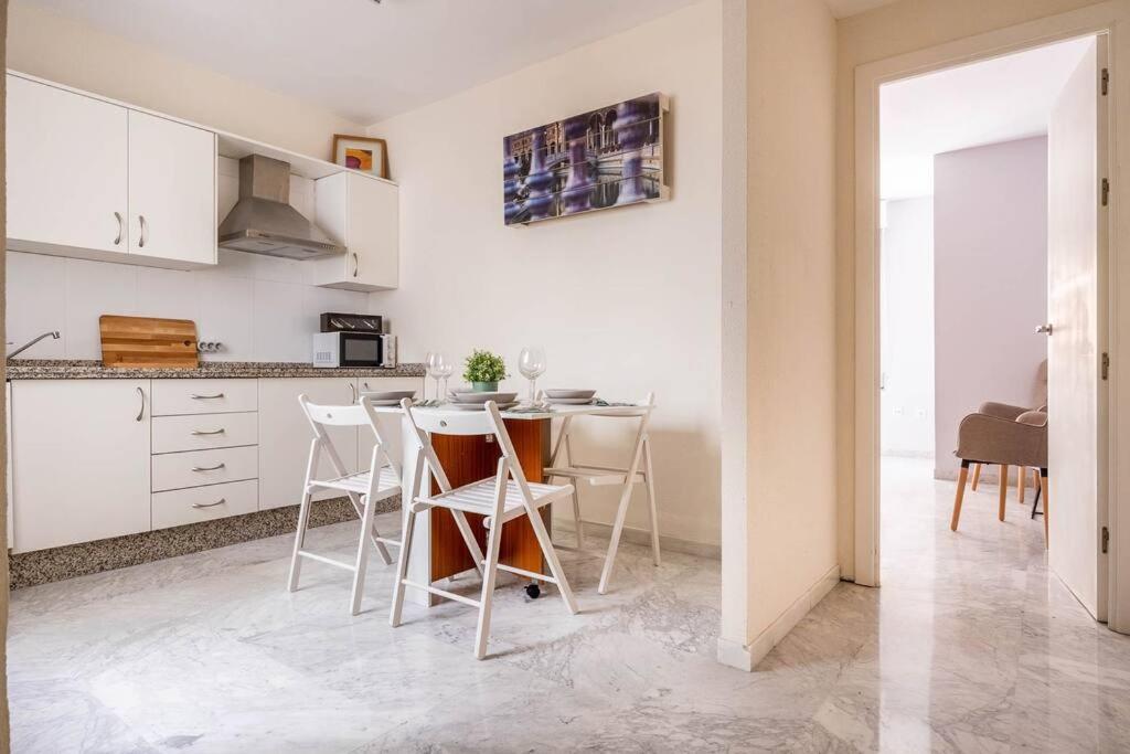 Apartamento Ronda De Triana 45 Sevilla Eksteriør bilde