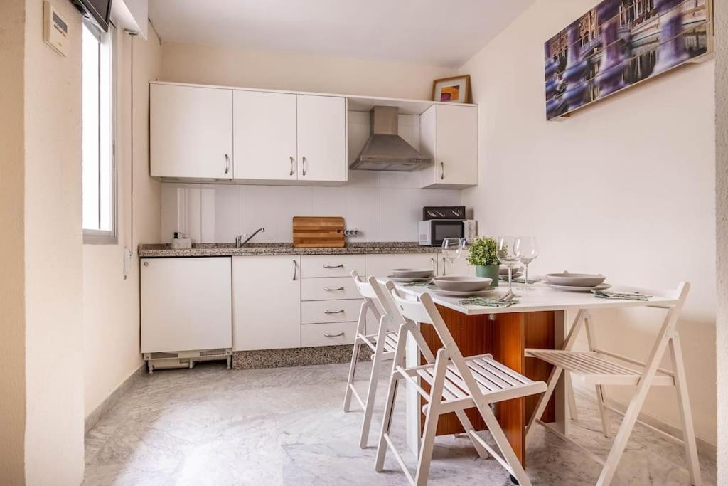 Apartamento Ronda De Triana 45 Sevilla Eksteriør bilde