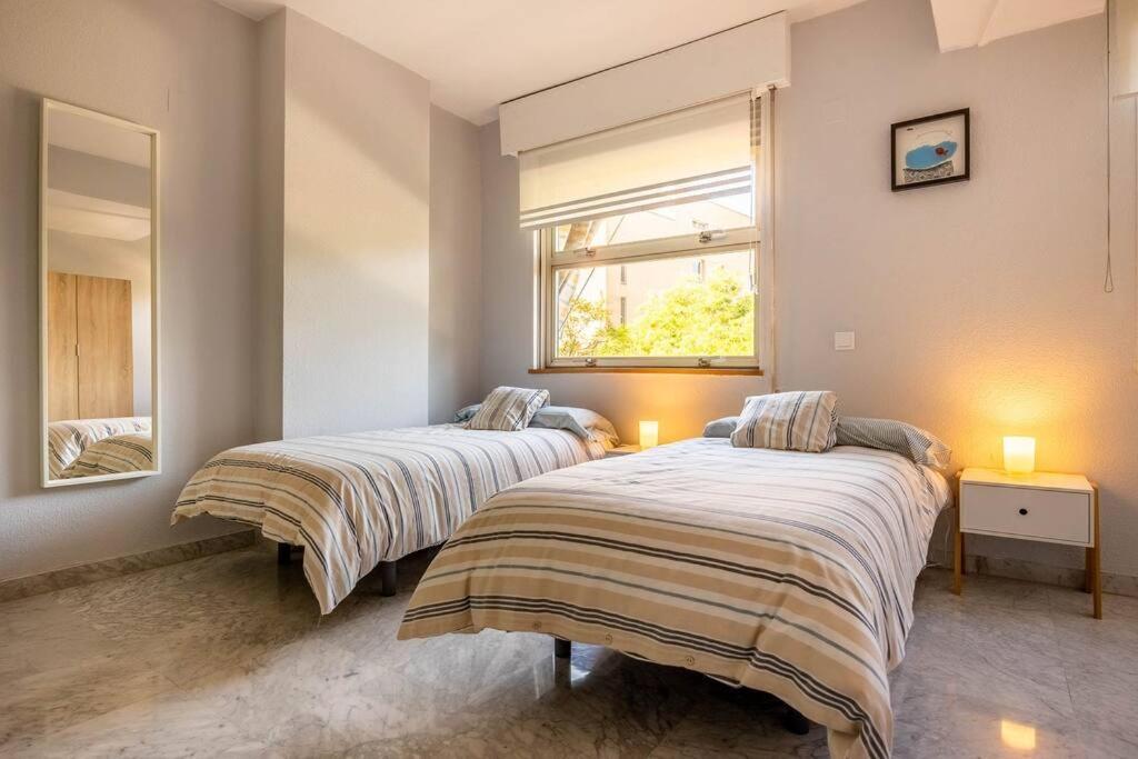 Apartamento Ronda De Triana 45 Sevilla Eksteriør bilde