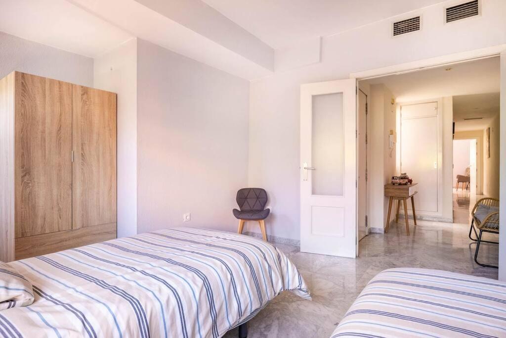 Apartamento Ronda De Triana 45 Sevilla Eksteriør bilde