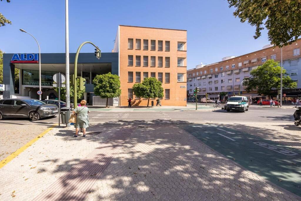 Apartamento Ronda De Triana 45 Sevilla Eksteriør bilde